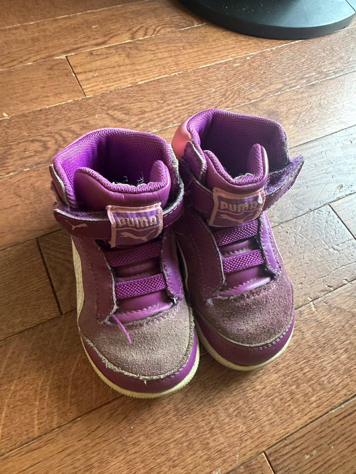 Size 5 Puma Shoes