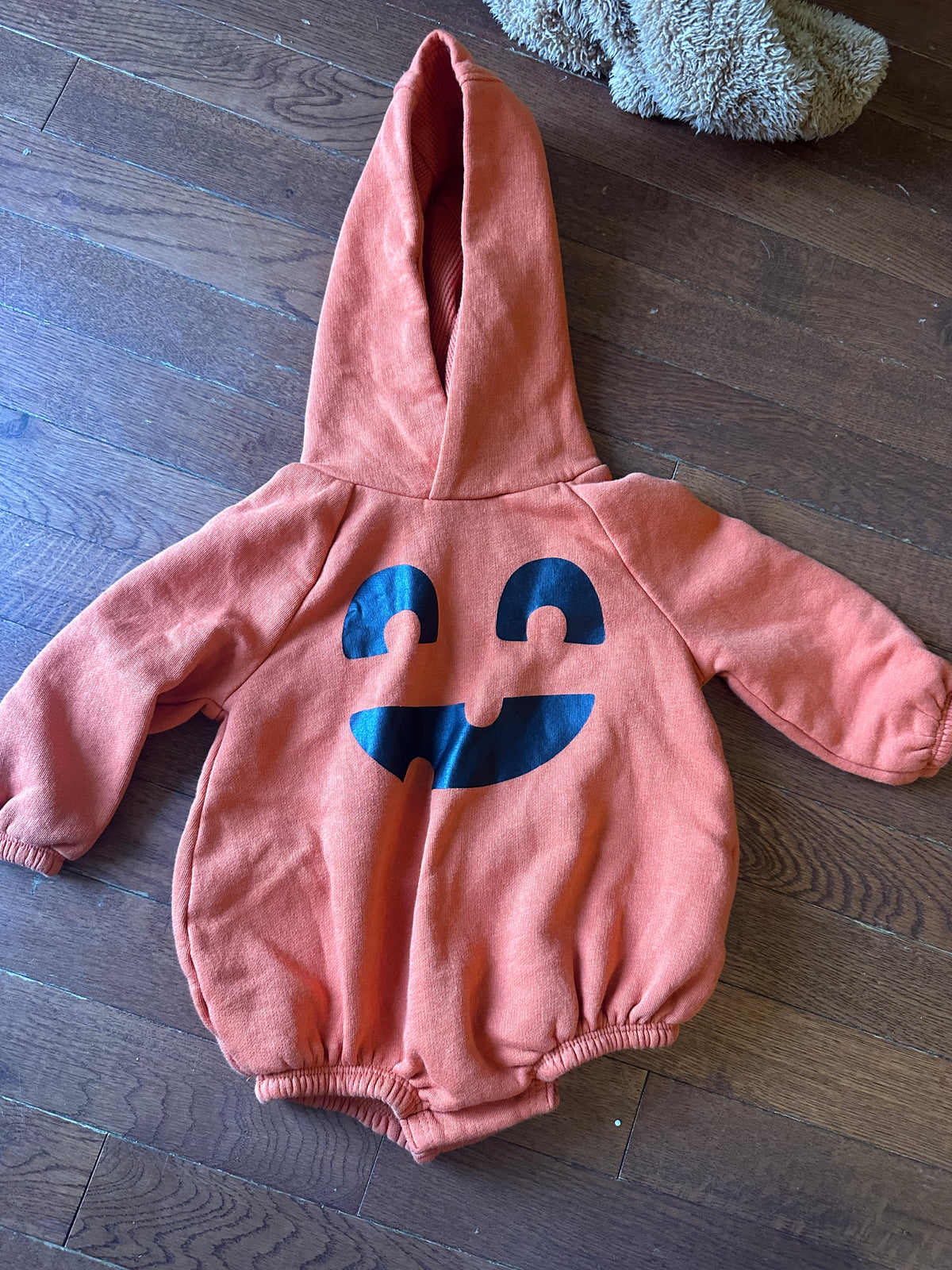 18M pumpkin outfit